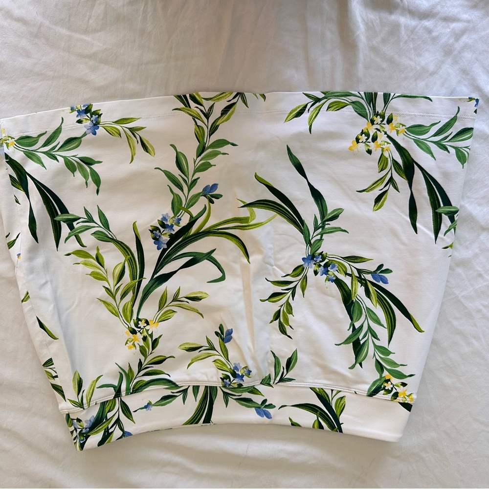 NEW Tommy Bahama Floral Mini Skirt Skort in White, Green and Blue. Medium. Golf - Picture 12 of 12